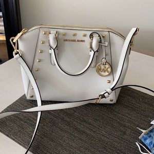 Michael Kors crossbody/sachel